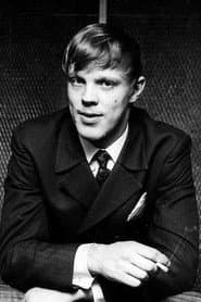 Vesa-Matti Loiri as Himanen, entinen merimies in Blindfolded 1999