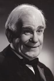 Erskine Sanford as Judge in The Lady from Shanghai 1947