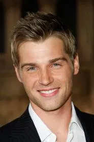 Mike Vogel as Jason Hawkins in Cloverfield 2008