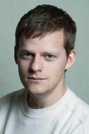 Lucas Hedges as Ian in mid90s 2018
