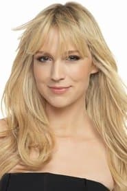 Beth Riesgraf as Mother in Store in Alvin and the Chipmunks 2007