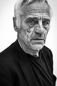 Johan Leysen as Beauterne in Brotherhood of the Wolf 2001