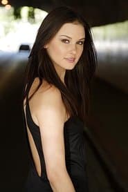 Kira Verrastro as Female Intern 3 in Alvin and the Chipmunks 2007