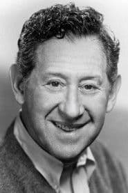 Jack Gilford as Bernie Lefkowitz in Cocoon 1985