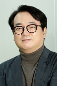 Lee Seo-hwan as Director Oh in Switch 2023