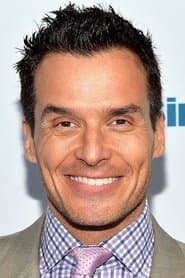Antonio Sabàto, Jr. as Vince in The Big Hit 1998